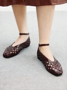 CUCCOO BIZCHIC Pre-Laser 镂空方头女式平底鞋 - 棕色 - 查看 2