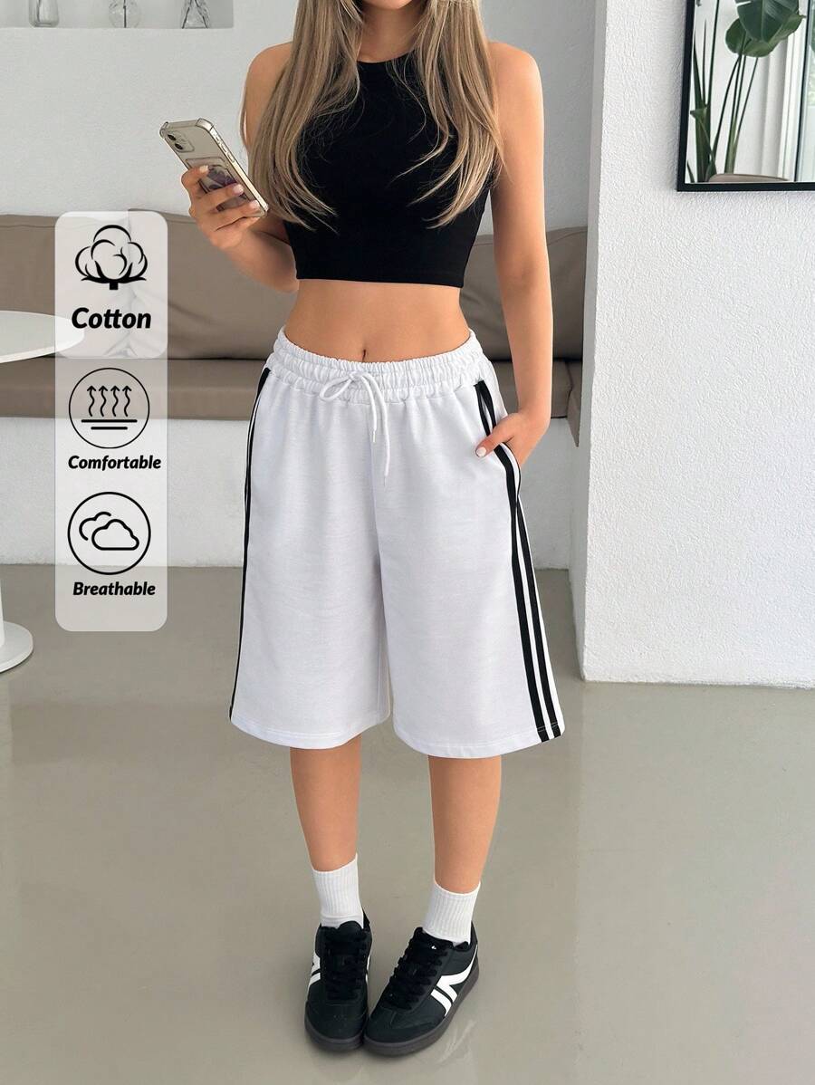 EURMUSE 女式侧条纹宽松休闲百慕大短裤 - 白色 - 查看 1