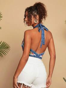 Travachic 波西米亚风无袖露背短款上衣，饰有打结细节和鲜艳的印花图案，适合秋冬季节穿着。这款露背系带上衣采用花卉印花设计，休闲时尚，是秋季女性的理想之选，适合外出穿着，尽显优雅气质。 - 彩色 - 查看 2