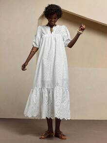 Bóhologie 女式 V 领度假烂花刺绣层叠荷叶边下摆泡泡袖迷你连衣裙