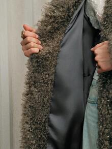 Arave Áo khoác nữ mùa đông lông giả cao cấp, thanh lịch, không cổ, dáng rộng, dài, mềm mại - Màu Xám nhạt - Xem 7