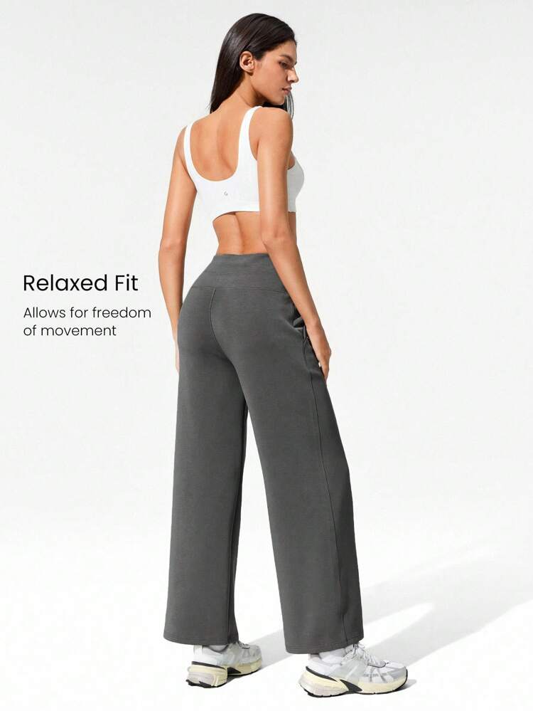Pantalon ample en modal doux et soyeux, pour un port quotidien et décontracté, idéal pour l'automne