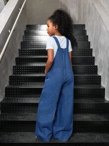 SHEIN Tween Girls Casual Solid Washed Loose Sleeveless Strappy Wide Leg Denim Jumpsuit Overalls Straight Leg Pants Without Tee,Girls Back To School Homecoming Outfits,Solid Color Elegant & Simple & Versatile Flare Pants, Fall Autumn Winter Clothes Outfits,Kids Back To School Streetwear Outfits,Comfortable And Versatile, For 8-12 Years Old Girls, Suitable For School, Home And Travel, Wide Leg Denim Overalls, Teen Wide Leg Overalls Denim, Teen Girl Overalls, Jean Overalls