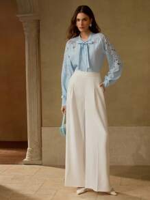 MOTF PREMIUM Áo blouse ren tương phản bằng vải lanh - Màu xanh nhạt - Xem 4