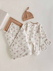 Loomiva Set 4 Potong untuk Bayi Baru Lahir Laki-laki/Perempuan: Jumpsuit Rajut Motif Kelinci Kartun Putih Lucu untuk Liburan Musim Dingin, Topi, Selimut Bedong & Sarung Tangan, Pakaian Musim Gugur dan Musim Dingin yang Lembut - MultiWarna - View 2