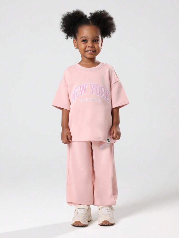 Oversize-Set aus T-Shirt und Hose mit New York Athletics-Logo