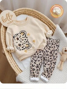 新生女婴可爱休闲卡通图案保暖长袖运动衫和裤子套装 - 卡其色 - 查看 8