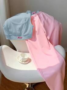 Comfortcana Bộ 2 món/Bộ đồ nữ áo hai dây in chữ & quần màu tương phản, màu vàng kem, trang phục nghỉ hè - Nhiều màu - Xem 5