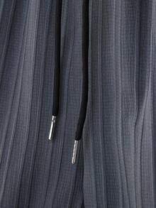 Manfinity Homme Men's Simple Solid Color Shirt And Shorts Set, Cozy Outfits - Dark Grey - View 4