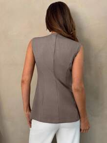 Aloruh 女士夏季通勤休闲金属纽扣深 V 卡其色西装背心 - 卡其色 - 查看 2