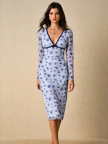 Poéselle Đầm midi ôm sát bằng vải lưới họa tiết hoa màu xanh dương – Đầm ôm sát tay dài cổ chữ V xuyên thấu, đầm lưới ôm sát, đầm tay dài xuyên thấu, đầm cocktail midi, trang phục thẩm mỹ, đầm dự tiệc cưới mùa xuân, đầm midi họa tiết hoa phong cách cottagecore, đầm midi ôm sát in họa tiết hoa nhỏ thanh lịch dành cho nữ, quần áo mùa thu cho nữ, trang phục Halloween. - Màu xanh lam - Xem 4