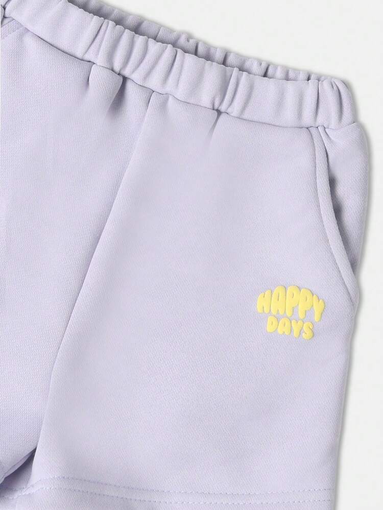 Maglietta corta a maniche larghe con pantaloncini abbinati