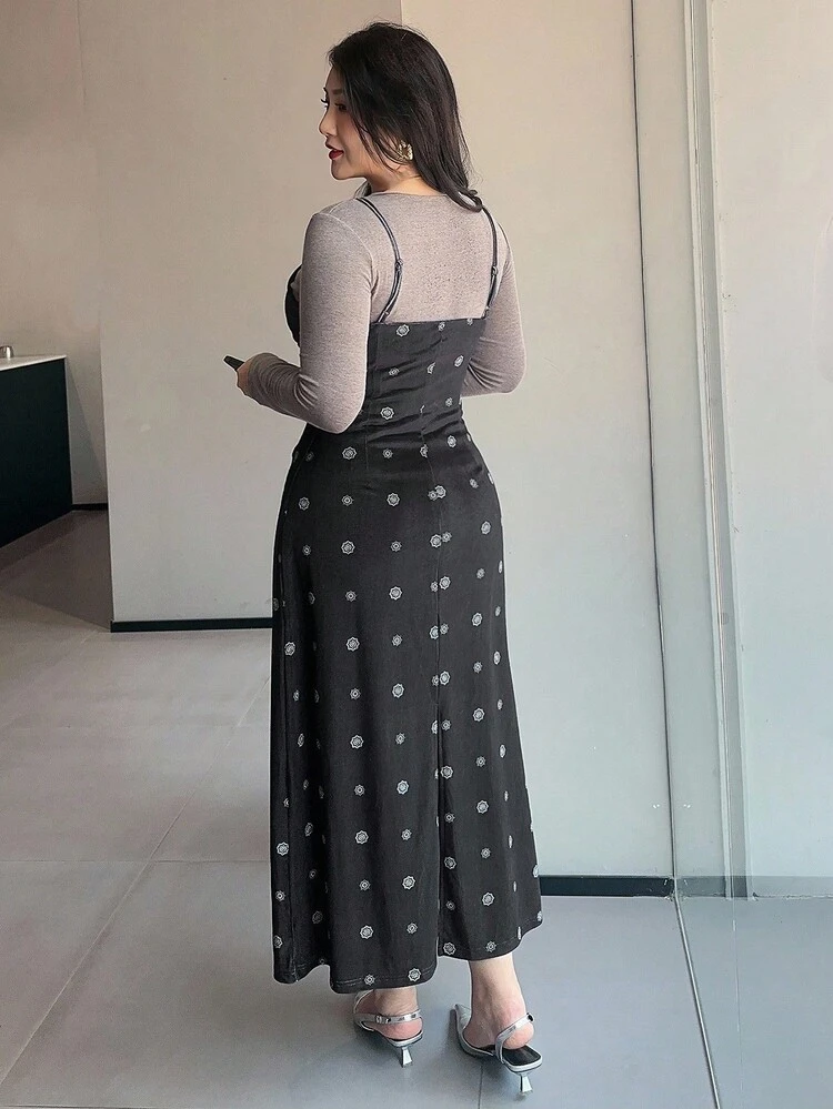 Dazy Plus Plus Size Women Velvet Floral Print Spaghetti Strap Maxi Dress, Versatile Layering Elegant Party Gown, Autumn
