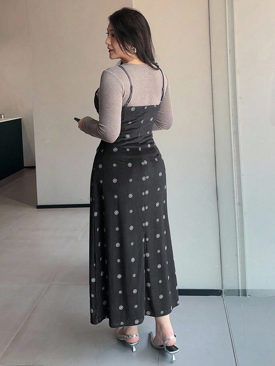 Dazy Plus Plus Size Women Velvet Floral Print Spaghetti Strap Maxi Dress, Versatile Layering Elegant Party Gown, Autumn