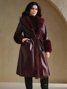 Anewsta 大码酒红色亮面皮革修身长款大衣，配腰带和可拆卸毛领，时尚新款秋冬外套 - 酒紅色 - 查看 4