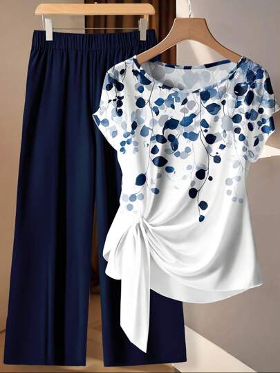 EMERY ROSE Plus Size 2 Pieces Set With Elegant Blue & White Vacation Print,Flower/Spring/Summer