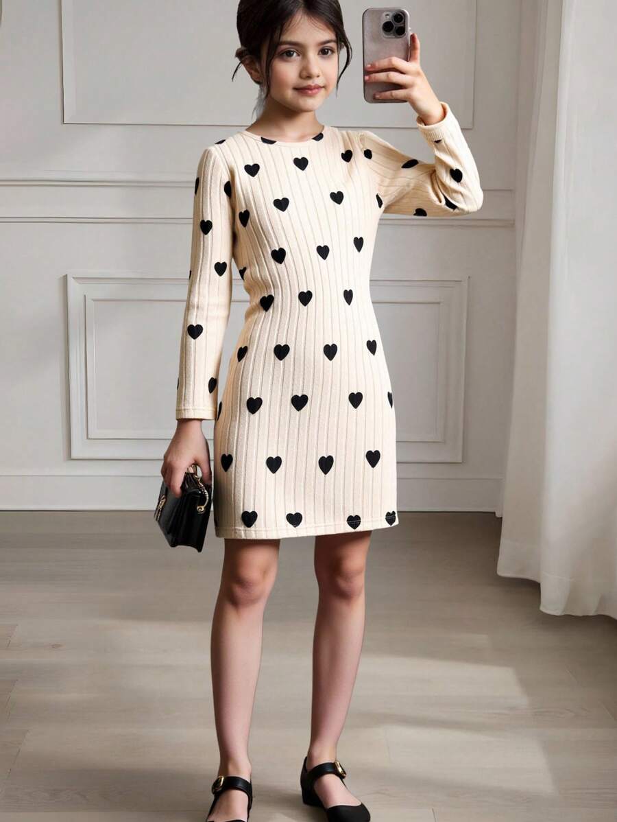 SHEIN 青少年女孩休闲心形印花连衣裙，适合日常穿着，秋季 - 杏色 - 查看 1
