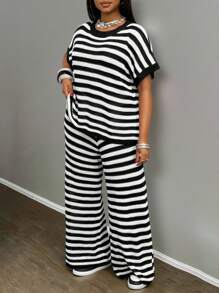 Slaydiva Autumn & Winter New Arrivals, Women Plus Size Sweater Set - Black and White - View 9