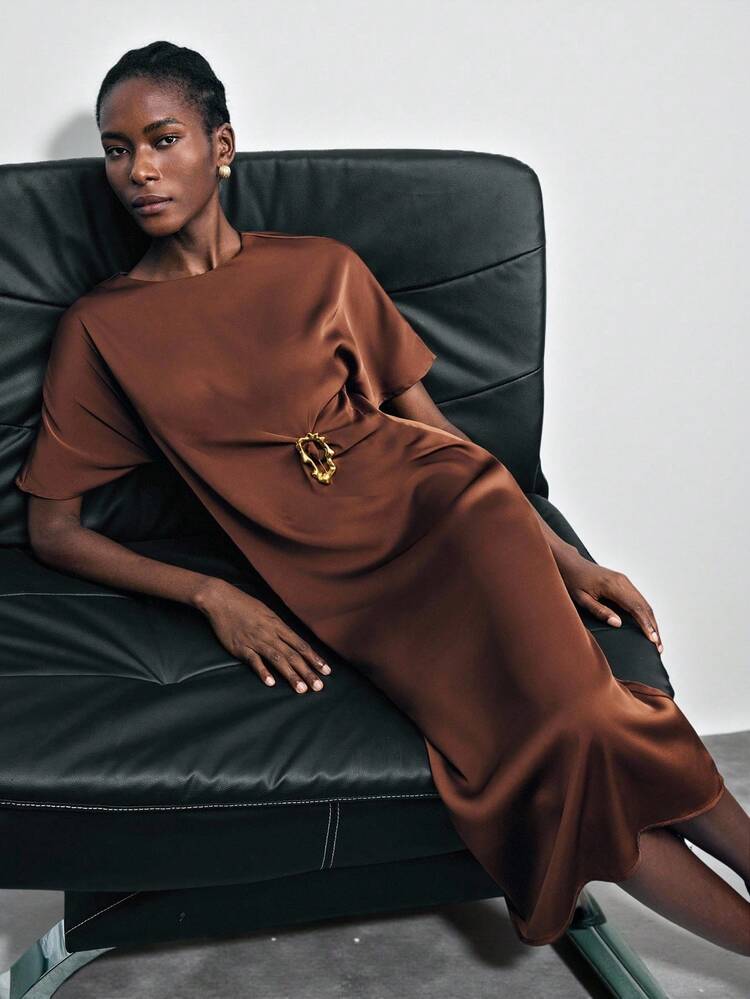 SHEIN Maija 2025 Bat Wing Round Neck Faux Acetate Buckle Decor A-Line Dress For Women, Casual Urban Suitable For Transitional Season Brown Midi Dress Brown Dress Women Elegant Brown Dress Coffee Brown Dress Dark Brown Midi Dress, Fall Clothes For Women,Winter Clothes For Women,Winter Clothes,Night Out,Going Out Tops Women, Night Out Outfit,Date Night Outfit,Old Money Style Women