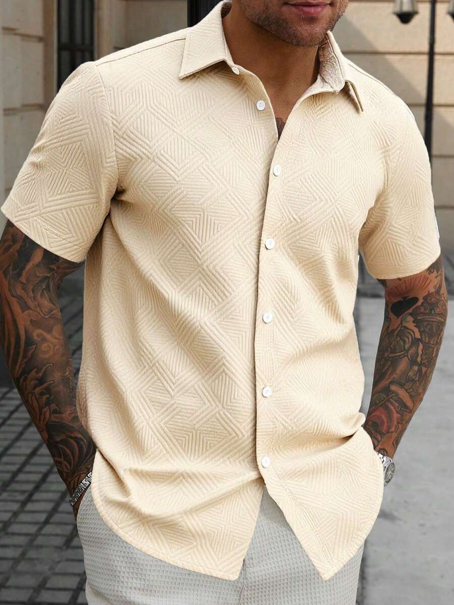 Manfinity Homme 男士休闲纯色纹理纽扣衬衫,男士夏季宽松简约白色纽扣短袖衬衫,适合日常休闲穿着,送给丈夫的完美礼物 - 卡其色 - 查看 1