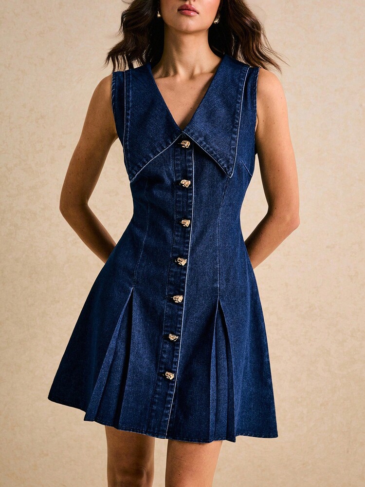 Poéselle 女士休闲前扣褶裥无袖牛仔连衣裙，夏季女士牛仔连衣裙，纽扣牛仔连衣裙，褶裥牛仔连衣裙，女士牛仔连衣裙，纽扣连衣裙，浅蓝色牛仔连衣裙，翻领牛仔连衣裙，修身牛仔连衣裙，女士S码牛仔连衣裙，曲线牛仔连衣裙，牛仔迷你连衣裙 - 深色水洗藍 - 查看 4