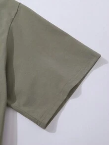 SHEIN Camiseta casual confortável estilo americano vintage folgada, gola redonda, estampa inglesa, manga curta, adequada para uso no verão, 1 peça