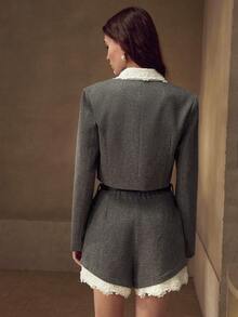 MOTF PREMIUM ÁO KHOÁC TWEED SANG TRỌNG VỚI TRANG TRÍ NÚT VÀNG, VIỀN REN RỖNG, PHÙ HỢP CHO PHỤ NỮ ĐI LÀM - Xám - Xem 4