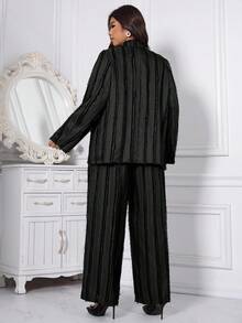 SHEIN Clasi بدلة رياضية مكونة من بليزر مزدوج الصدر مخطط وبنطال فضفاض واسع الساق مقاس كبير - الأسود - مشاهدة 8