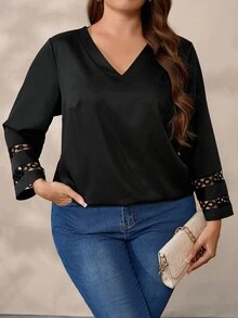 EMERY ROSE Plus Size Woven Fitted Regular Lace V-Neck Blouse