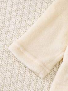 SHEIN Playful Pals 2pcs Baby Girls' Pink Plaid & Apricot Top Set, Cute Cloud Embroidery Pattern Flannel Comfortable Pajamas, Winter Fall