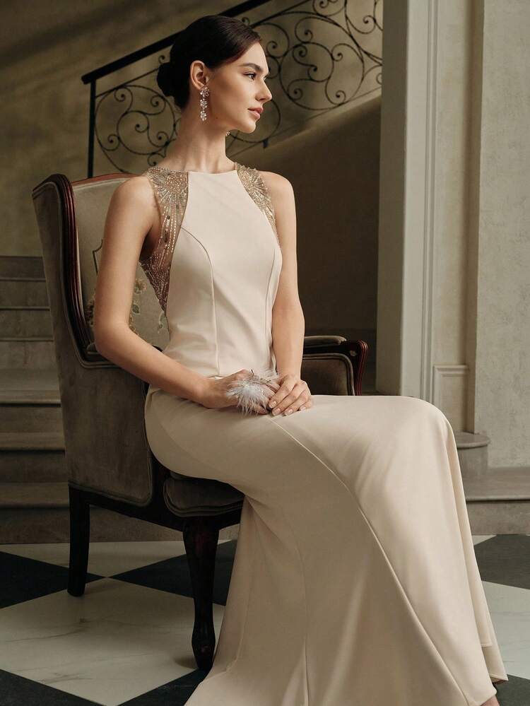 Robe de luxe Top de gamme sur mesure avec perles et épaules dénudées pour femmes