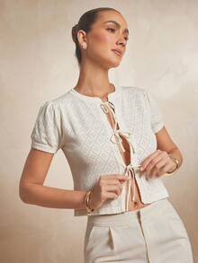 L'Amorae 女士针织开衫 Old Money 前系带上衣 - 杏色 - 查看 1