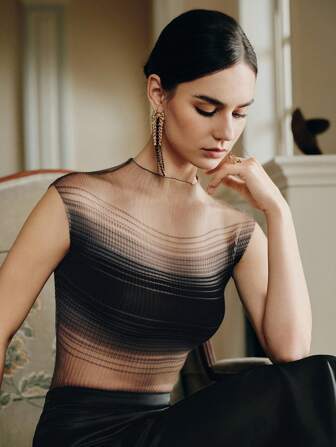 Anewsta Maglietta a maniche corte aderente semi-trasparente con effetto sfumato