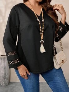 EMERY ROSE Plus Size Woven Fitted Regular Lace V-Neck Blouse
