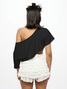 SUMWON WOMEN Off Shoulder Raw Edge Cropped Graphic Tee Alternative Festival Clothing Ruffled Distressed Aesthetic Y2K Fashion Edgy Club Party Wear