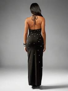 MISSGUIDED Rochie de seară cu decolteu halter, fără mâneci, lungă, mulată, cu ornamente metalice, pentru ocazii speciale, rochie lungă, pentru petrecere, bal, sărbătoare - Negru - Vizualizare 2