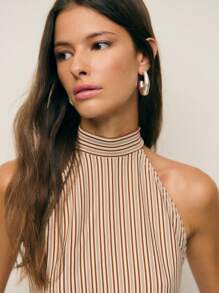 Nöista 条纹露背上衣凭借其合身的廓形和别致的领口在秋季女装中脱颖而出，露背上衣 - 彩色 - 查看 3