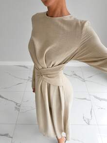Siren Gaze Vestido midi elegante de manga larga con diseño retorcido y unicolor para mujer, vestido midi beige elegante, vestido midi de manga larga, vestido midi de color neutro, ropa de mujer para otoño, atuendo para volver al colegio, atuendo para concierto country, atuendo casual de negocios para mujer, atuendo de maestra, atuendo para cita nocturna, atuendo de cumpleaños, atuendo para brunch, ropa de mujer estilo occidental, atuendo casual de negocios, para todas las estaciones - Albaricoque - Ver 5