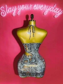 Slaydiva 2025年夏季新品，适合生日派对、返校季、校园风、日常穿着、休闲装、度假装、邮轮旅行、海滩装、日光浴装、时尚装、街头装、优雅装、通勤装、商务休闲装、露背性感设计、领口金属扣装饰、镂空腰部、修身迷你连衣裙、蓝色蛇皮箔面料，带闪亮效果，女士初秋迷你连衣裙 - 彩色 - 查看 3