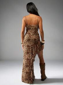 MISSGUIDED Vestido largo con volantes de estampado animal, bajo asimétrico, diseño de tirantes finos para fiesta, crucero, ocasión especial, invitada de boda, colección de otoño e invierno - Marrón - Ver 2