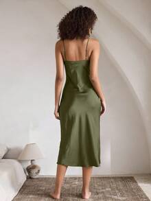 Ocili 休闲舒适缎面吊带裙，丝滑柔软吊带睡袍娃娃裙，女士 Luxeloungewear