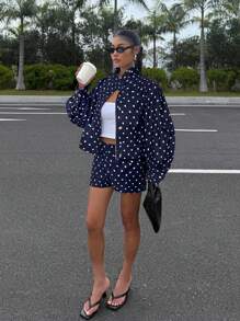 Muchica 2025 秋季女款海军蓝波点印花长袖拉链夹克和短裤休闲宽松两件套，Y2K 服装，返校季，2000 年代街头时尚，垃圾摇滚和朋克