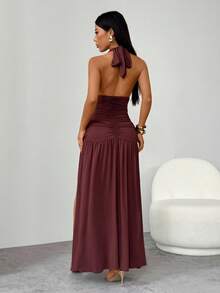 SHEIN PETITE 优雅浪漫性感派对深V领露背开叉A字长裙 - 棕色 - 查看 2