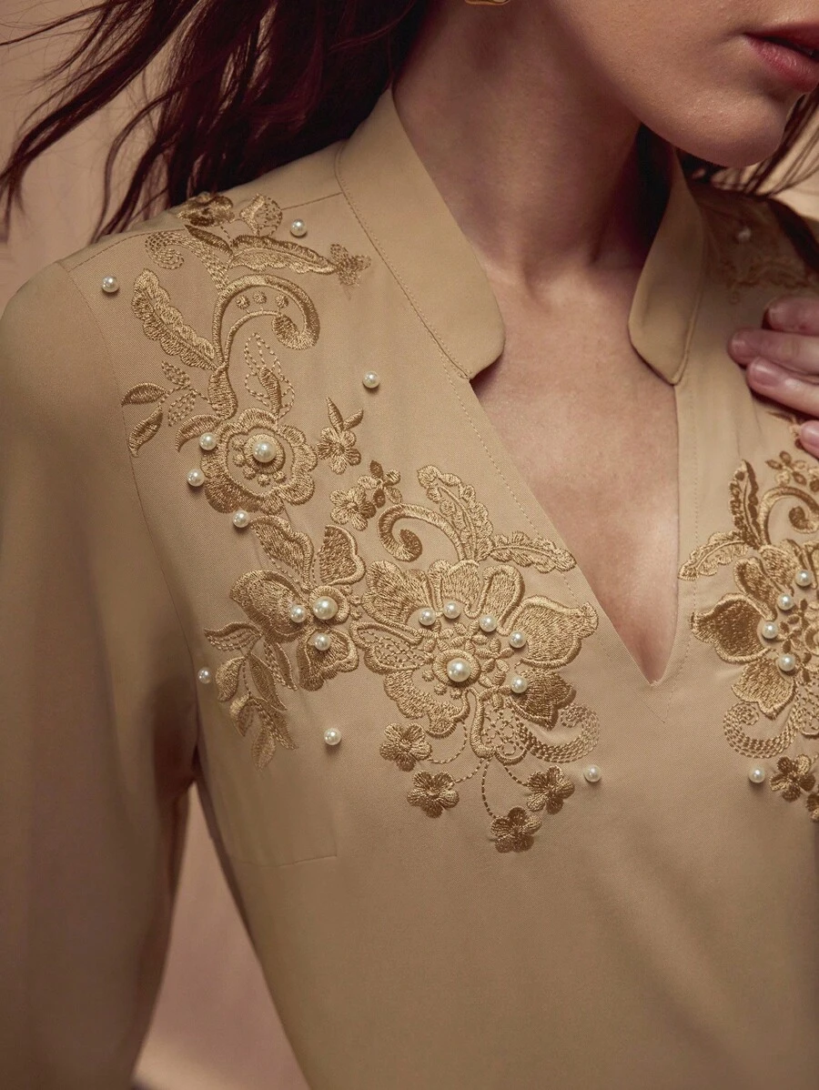 MOTF PREMIUM 花卉刺绣衬衫 - 卡其色 - 查看 2