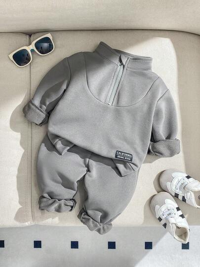 SHEIN 男婴休闲简约字母针织立领半拉链运动衫和运动裤柔软宽松休闲套装，适合秋冬季