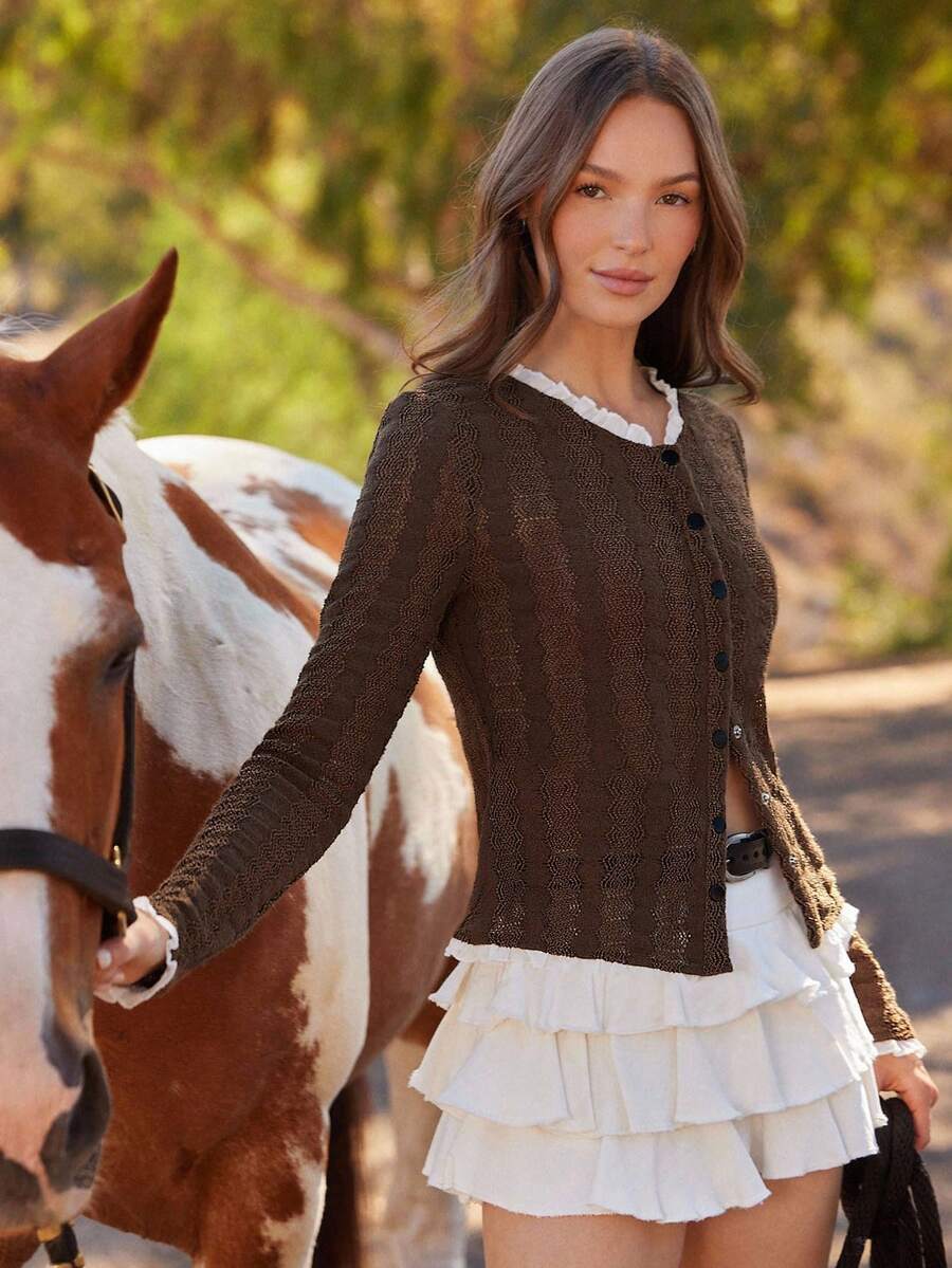 WESTFADE 纹理针织荷叶边长袖修身纽扣上衣，适合秋季、冬季穿着，可搭配纳什维尔乡村音乐会服饰，休闲、可爱、波西米亚风、西部风格服装，女款 - 棕色 - 查看 1