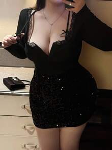 Vibekara 加大码蕾丝拼布深V领长袖二合一短款衬衫，性感迷人