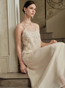 Anewsta 女式优雅长款杏色修身重珠花卉吊带裙 - 杏色 - 查看 6