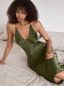 Ocili 休闲舒适缎面吊带裙，丝滑柔软吊带睡袍娃娃裙，女士 Luxeloungewear