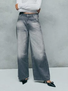 TypaGal These Wide-Leg Jeans Offer A Structured Silhouette Perfect For Fall. A Great Piece To Pair With Elegant Women's Blouses Or Going Out Tops For Women. - Light Wash - View 1